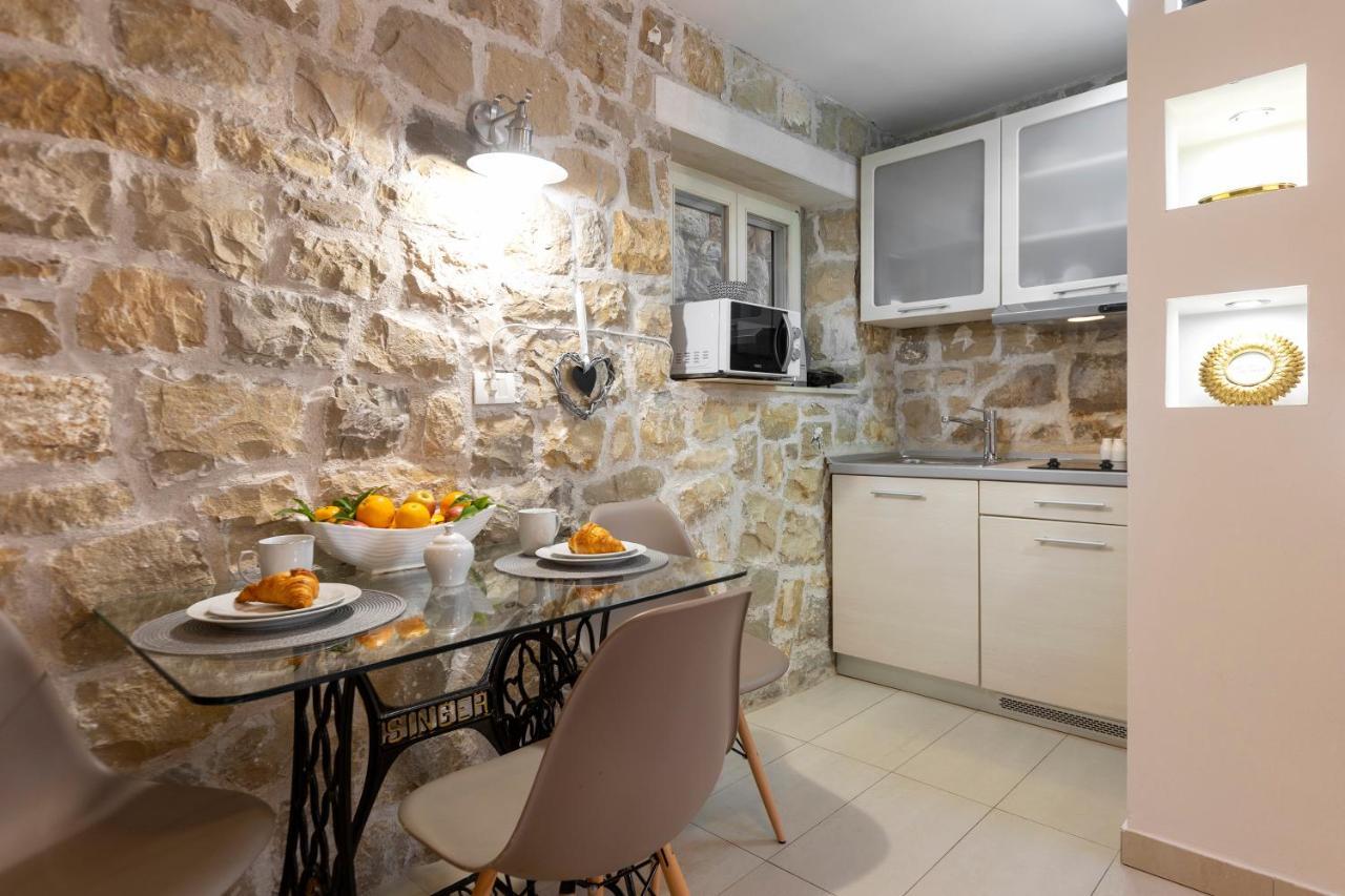Sea La Vie Apartments Split Bagian luar foto