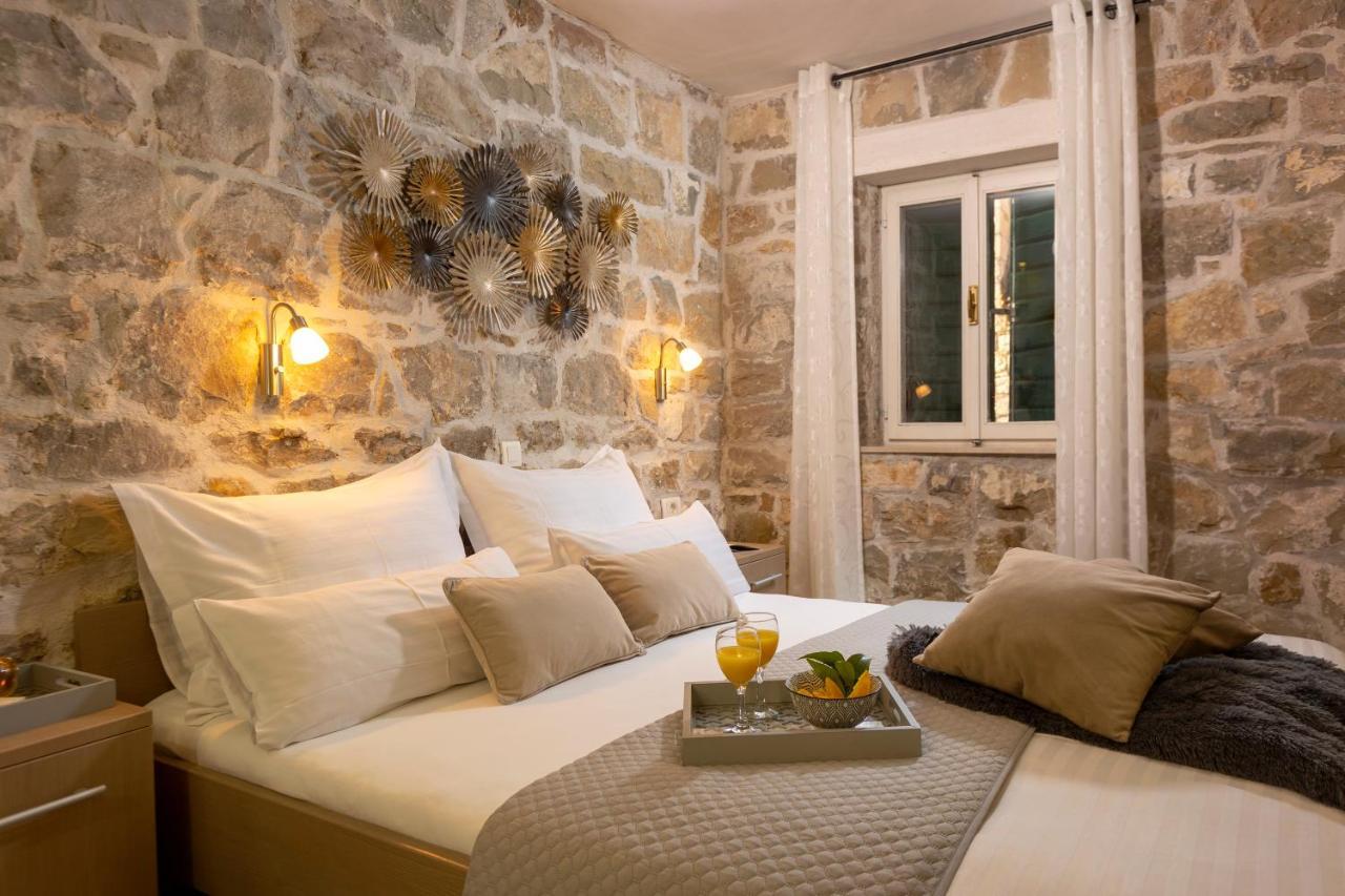 Sea La Vie Apartments Split Bagian luar foto